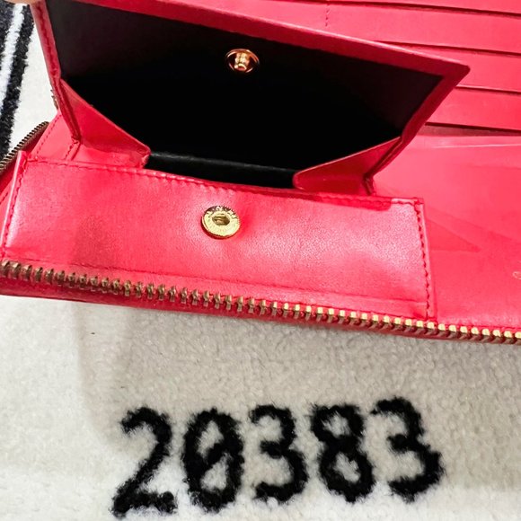 Comme Des Garcons Polkadot Red Leather Zip Long Wallet w/ build in coin pouch - Picture 8 of 9